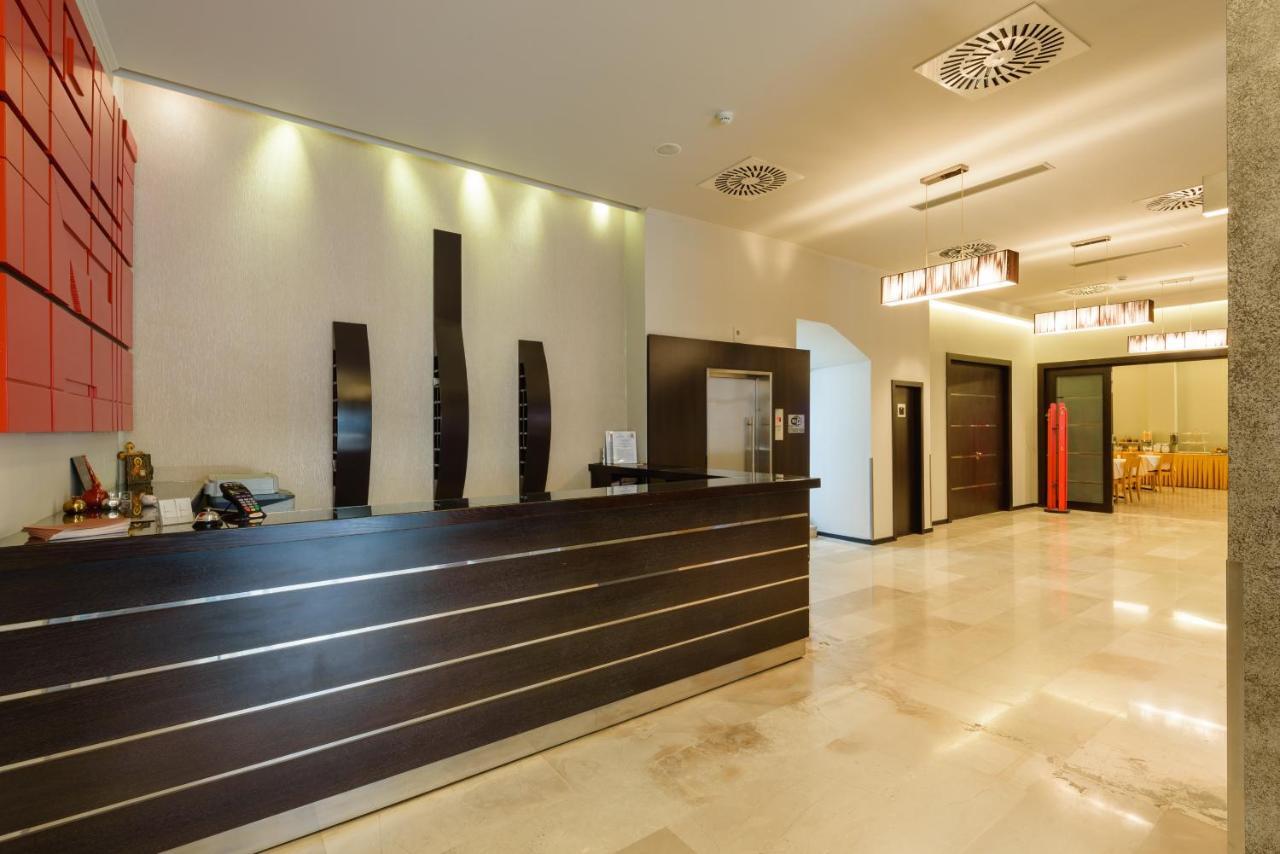 Park Hotel Нафплион Экстерьер фото